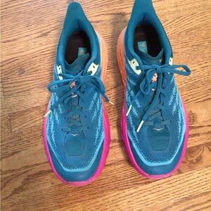 Women’s Hoka Runners